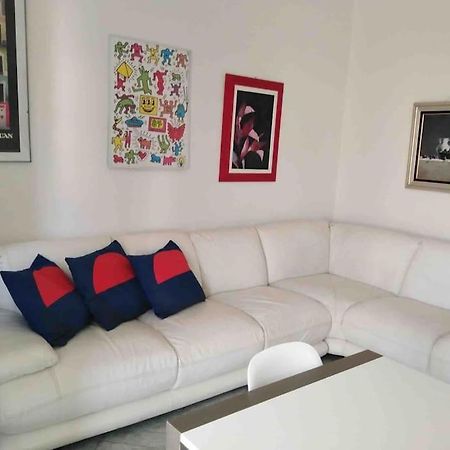 Lovely Flat, Super Connected To The Centre,Wifi,4P Милано Екстериор снимка