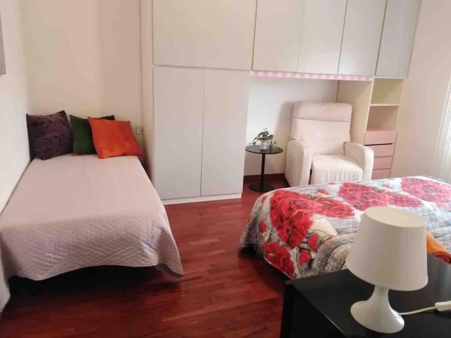 Lovely Flat, Super Connected To The Centre,Wifi,4P Милано Екстериор снимка